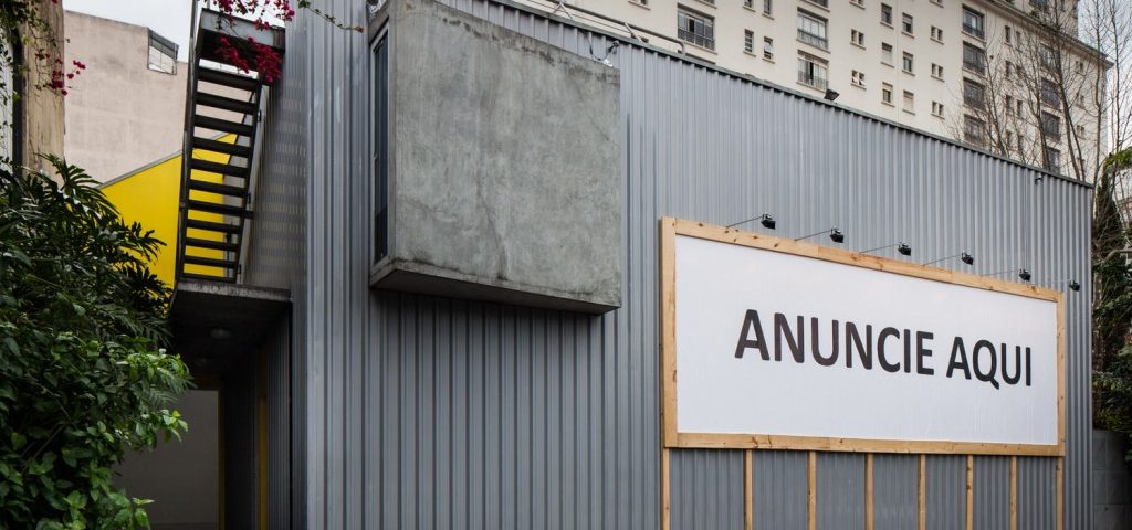 OUTDOOR DISPONÍVEL - ANUNCIE AQUI